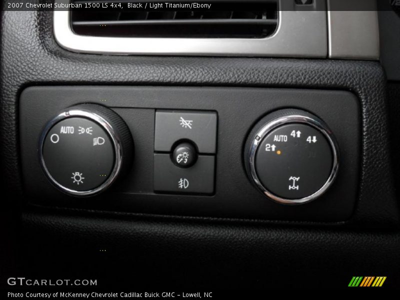 Black / Light Titanium/Ebony 2007 Chevrolet Suburban 1500 LS 4x4