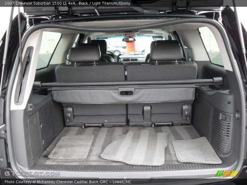 Black / Light Titanium/Ebony 2007 Chevrolet Suburban 1500 LS 4x4