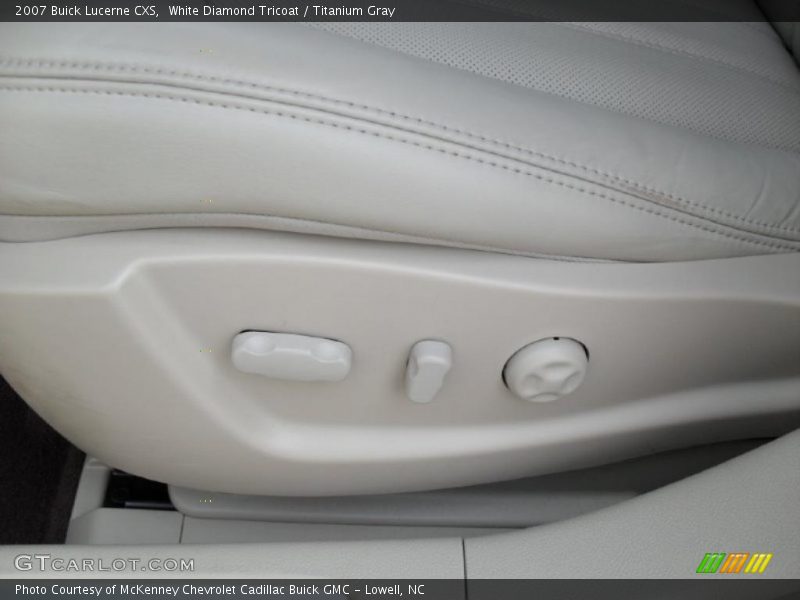 White Diamond Tricoat / Titanium Gray 2007 Buick Lucerne CXS
