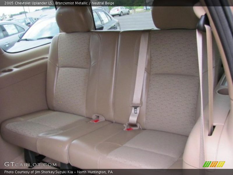 Bronzemist Metallic / Neutral Beige 2005 Chevrolet Uplander LS