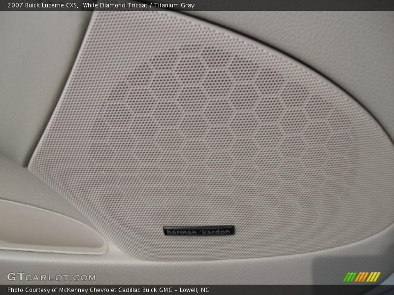 White Diamond Tricoat / Titanium Gray 2007 Buick Lucerne CXS