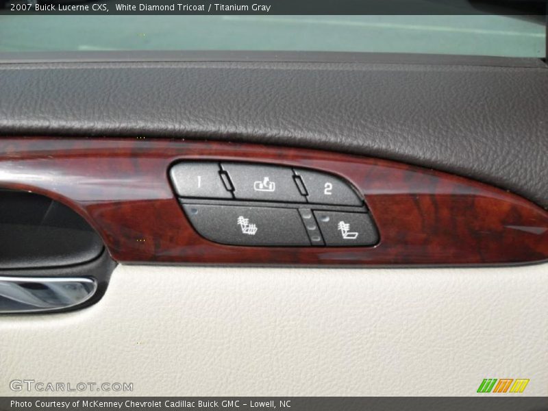 White Diamond Tricoat / Titanium Gray 2007 Buick Lucerne CXS