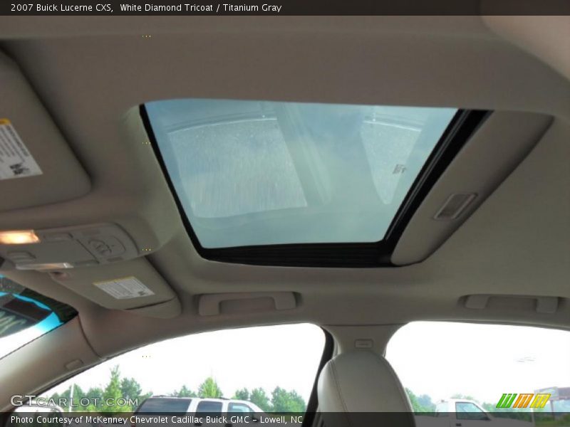 White Diamond Tricoat / Titanium Gray 2007 Buick Lucerne CXS