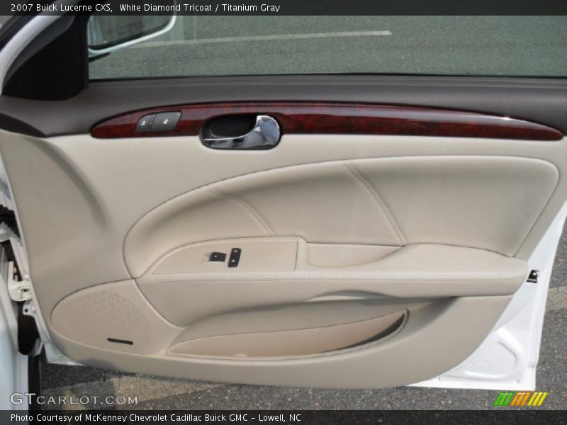 White Diamond Tricoat / Titanium Gray 2007 Buick Lucerne CXS