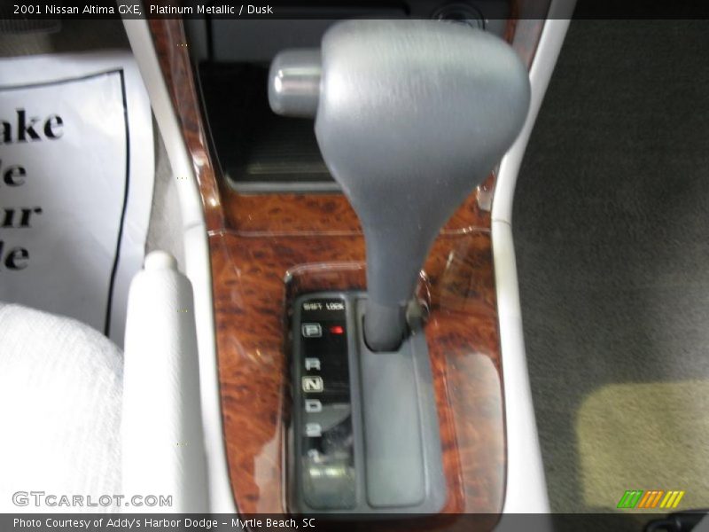 Platinum Metallic / Dusk 2001 Nissan Altima GXE
