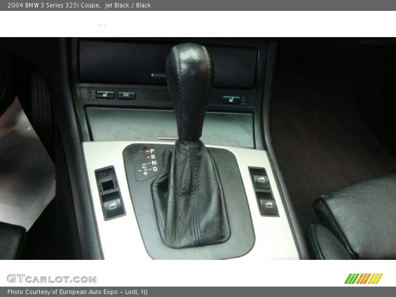 Jet Black / Black 2004 BMW 3 Series 325i Coupe