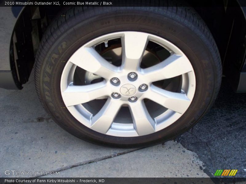 Cosmic Blue Metallic / Black 2010 Mitsubishi Outlander XLS