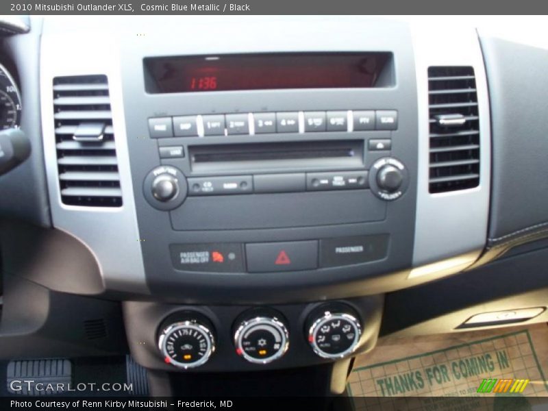 Cosmic Blue Metallic / Black 2010 Mitsubishi Outlander XLS