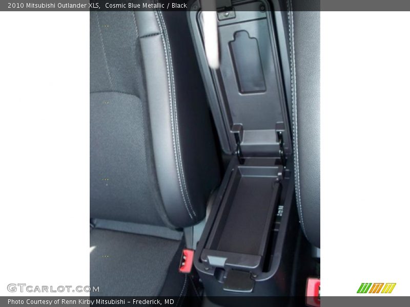 Cosmic Blue Metallic / Black 2010 Mitsubishi Outlander XLS