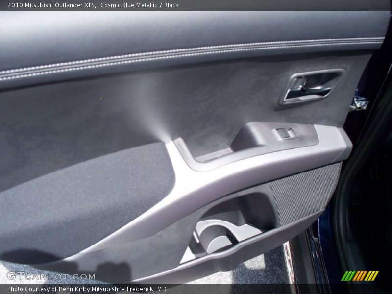 Cosmic Blue Metallic / Black 2010 Mitsubishi Outlander XLS