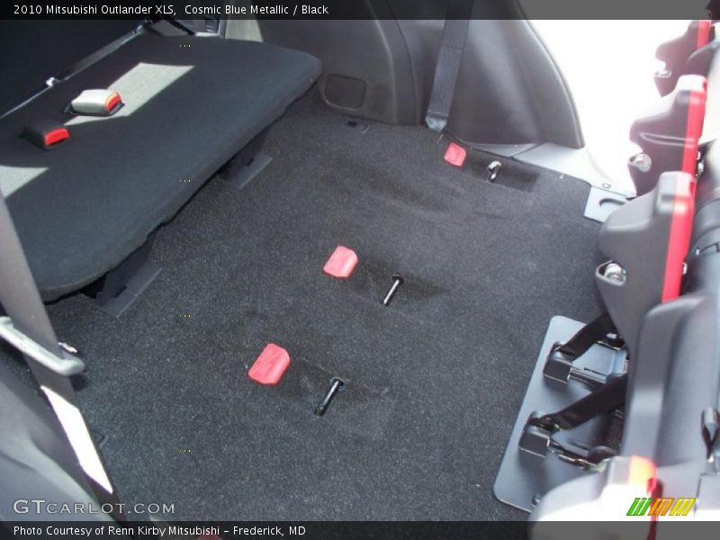 Cosmic Blue Metallic / Black 2010 Mitsubishi Outlander XLS
