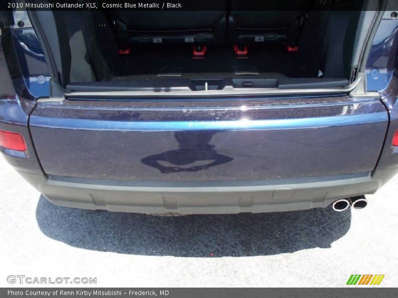 Cosmic Blue Metallic / Black 2010 Mitsubishi Outlander XLS
