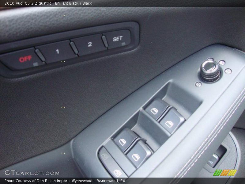 Brilliant Black / Black 2010 Audi Q5 3.2 quattro