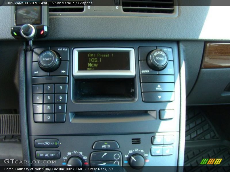 Silver Metallic / Graphite 2005 Volvo XC90 V8 AWD