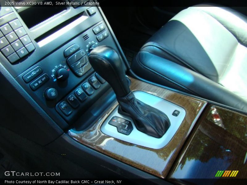 Silver Metallic / Graphite 2005 Volvo XC90 V8 AWD