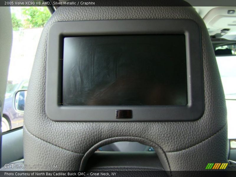 Silver Metallic / Graphite 2005 Volvo XC90 V8 AWD