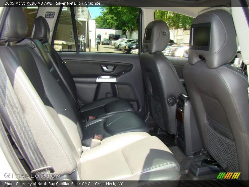 Silver Metallic / Graphite 2005 Volvo XC90 V8 AWD