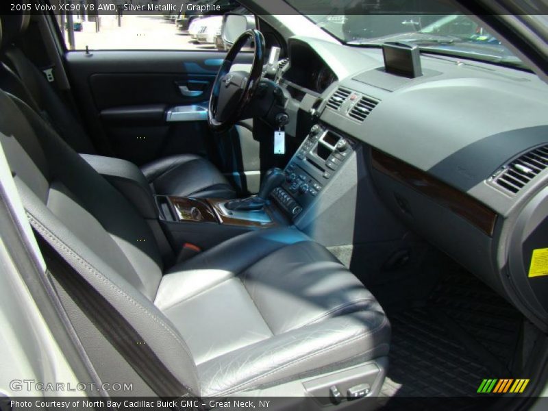 Silver Metallic / Graphite 2005 Volvo XC90 V8 AWD