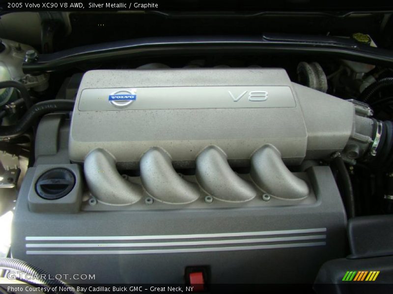 Silver Metallic / Graphite 2005 Volvo XC90 V8 AWD
