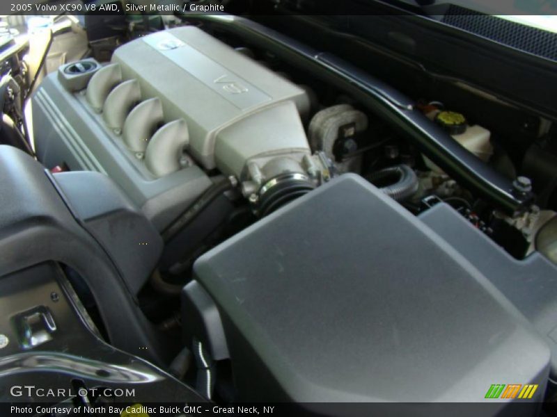 Silver Metallic / Graphite 2005 Volvo XC90 V8 AWD