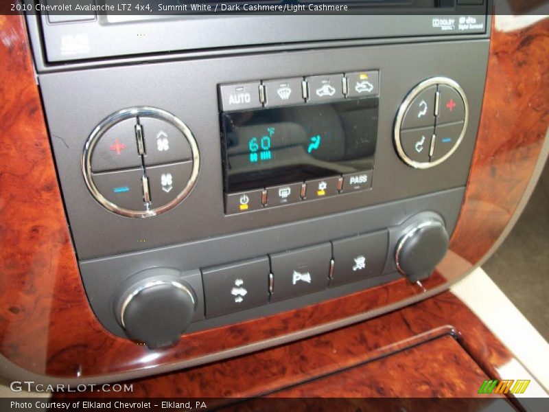 Summit White / Dark Cashmere/Light Cashmere 2010 Chevrolet Avalanche LTZ 4x4
