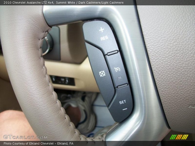 Summit White / Dark Cashmere/Light Cashmere 2010 Chevrolet Avalanche LTZ 4x4