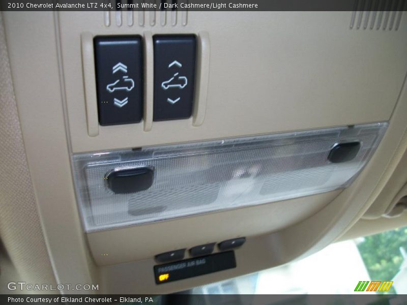 Summit White / Dark Cashmere/Light Cashmere 2010 Chevrolet Avalanche LTZ 4x4