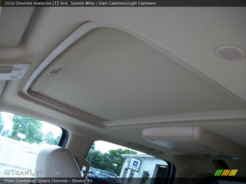 Summit White / Dark Cashmere/Light Cashmere 2010 Chevrolet Avalanche LTZ 4x4