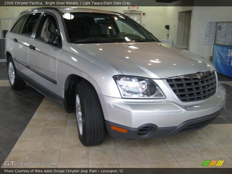 Bright Silver Metallic / Light Taupe/Dark Slate Gray 2006 Chrysler Pacifica