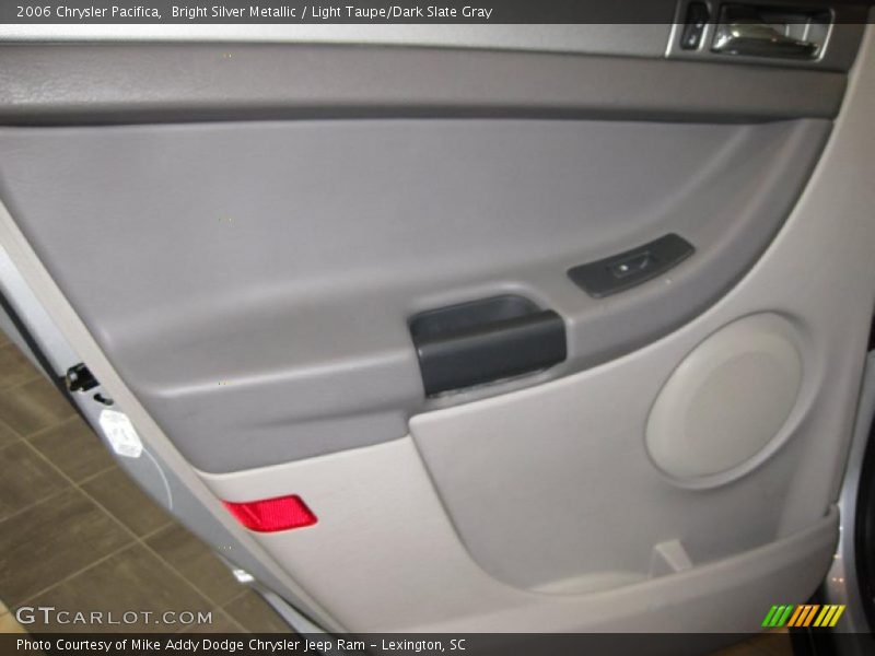 Bright Silver Metallic / Light Taupe/Dark Slate Gray 2006 Chrysler Pacifica