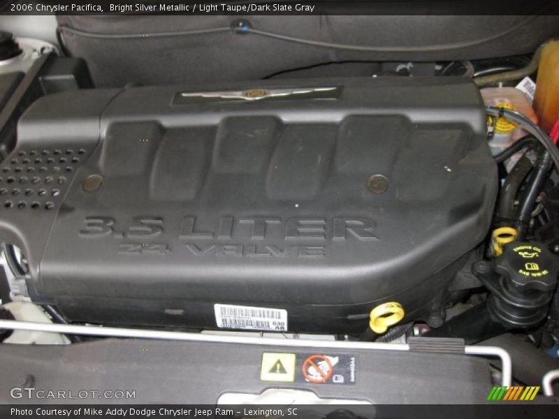 Bright Silver Metallic / Light Taupe/Dark Slate Gray 2006 Chrysler Pacifica