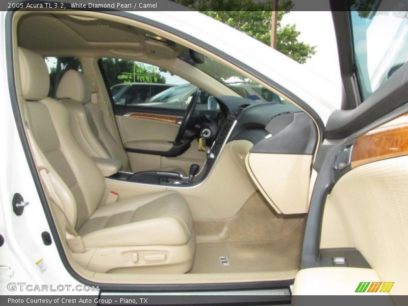 White Diamond Pearl / Camel 2005 Acura TL 3.2