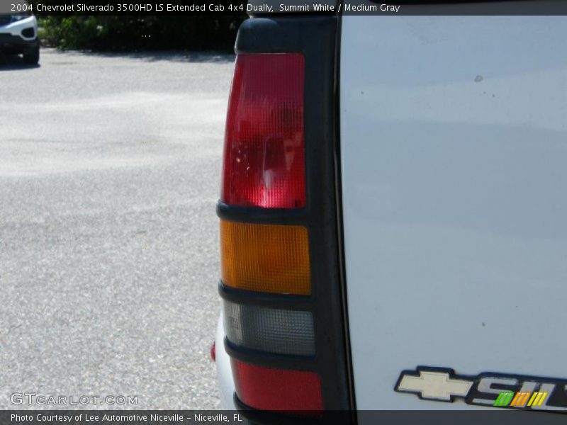 Summit White / Medium Gray 2004 Chevrolet Silverado 3500HD LS Extended Cab 4x4 Dually