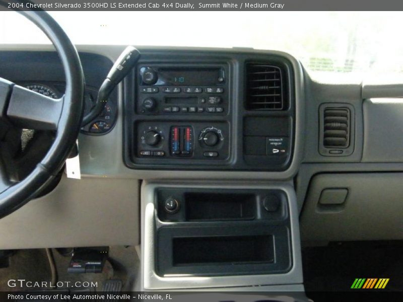 Summit White / Medium Gray 2004 Chevrolet Silverado 3500HD LS Extended Cab 4x4 Dually