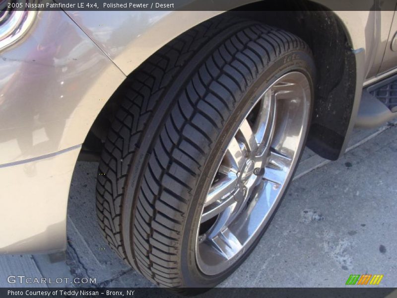 Polished Pewter / Desert 2005 Nissan Pathfinder LE 4x4