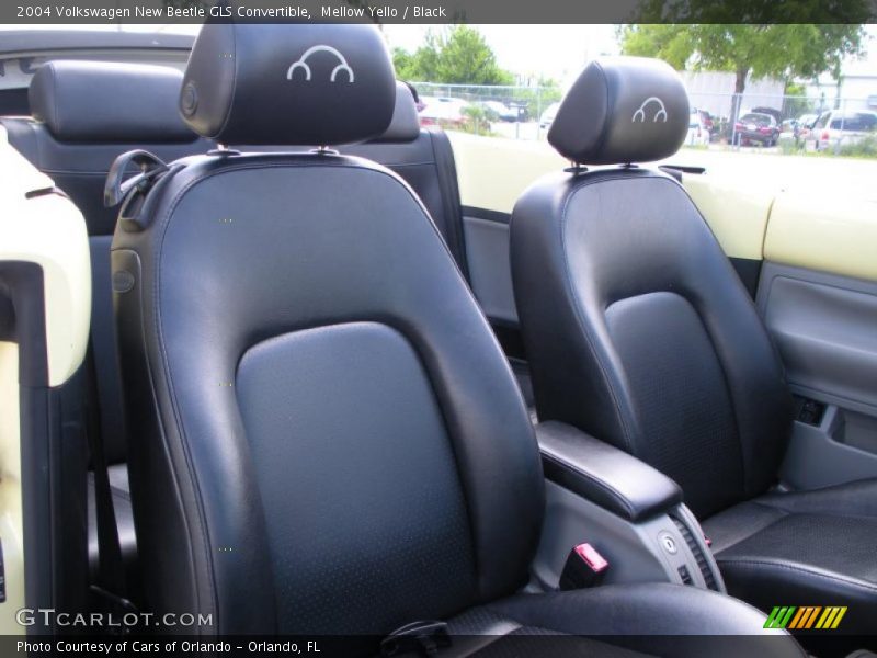 Mellow Yello / Black 2004 Volkswagen New Beetle GLS Convertible