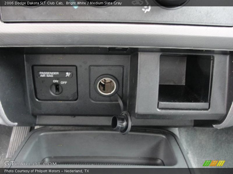 Bright White / Medium Slate Gray 2006 Dodge Dakota SLT Club Cab