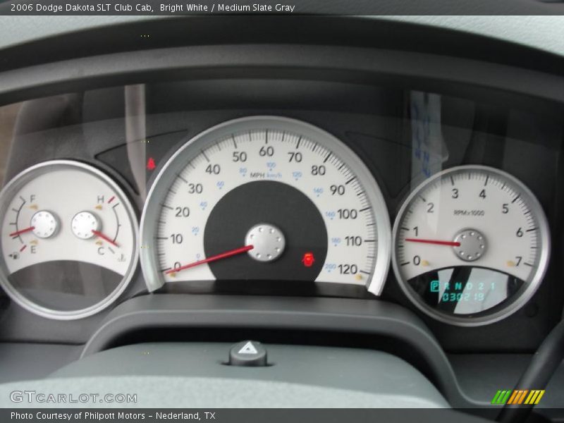 Bright White / Medium Slate Gray 2006 Dodge Dakota SLT Club Cab