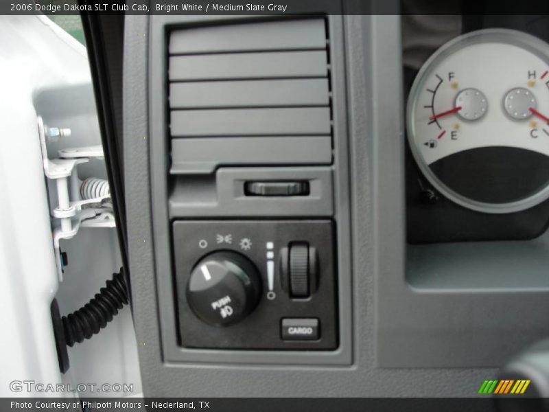 Bright White / Medium Slate Gray 2006 Dodge Dakota SLT Club Cab