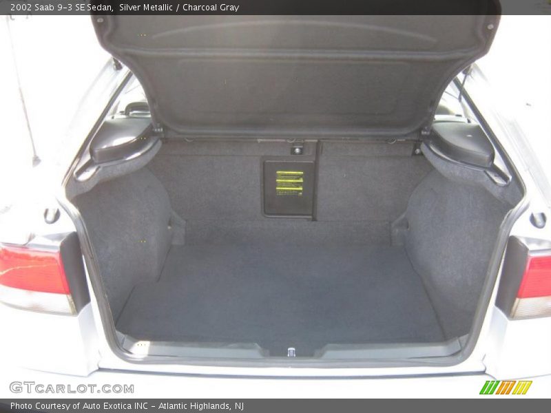 Silver Metallic / Charcoal Gray 2002 Saab 9-3 SE Sedan