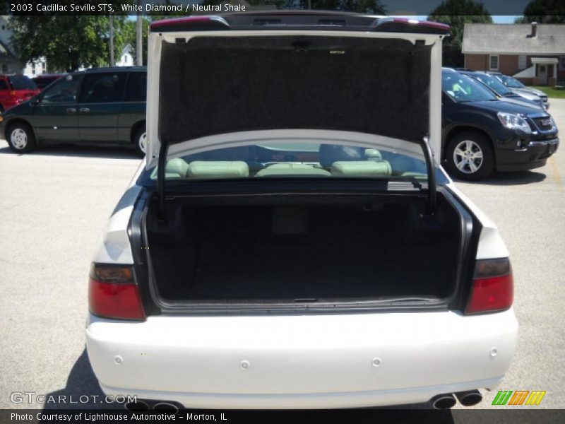 White Diamond / Neutral Shale 2003 Cadillac Seville STS
