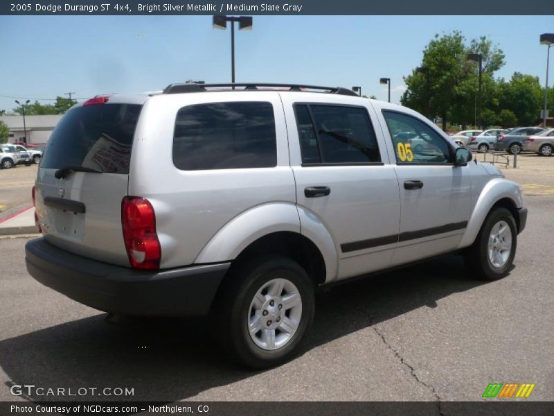 Bright Silver Metallic / Medium Slate Gray 2005 Dodge Durango ST 4x4