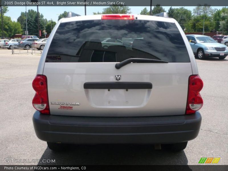 Bright Silver Metallic / Medium Slate Gray 2005 Dodge Durango ST 4x4