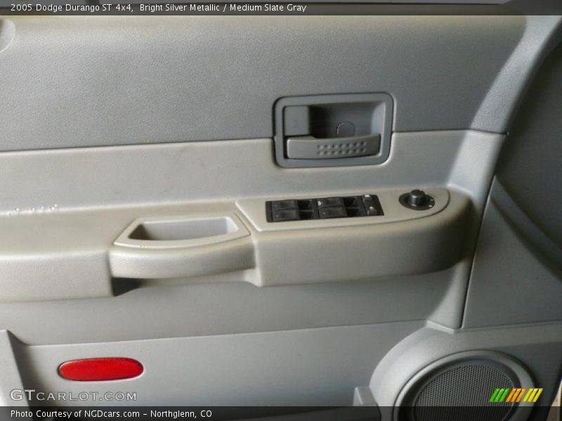 Bright Silver Metallic / Medium Slate Gray 2005 Dodge Durango ST 4x4