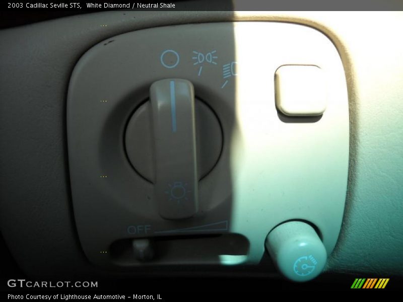 White Diamond / Neutral Shale 2003 Cadillac Seville STS