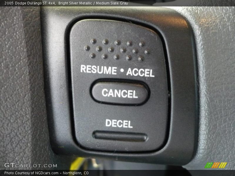 Bright Silver Metallic / Medium Slate Gray 2005 Dodge Durango ST 4x4