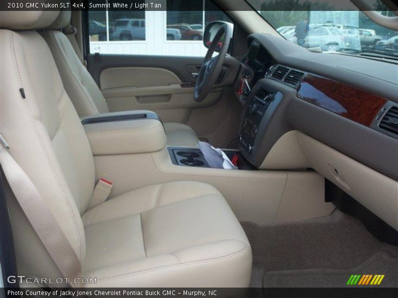 Summit White / Light Tan 2010 GMC Yukon SLT 4x4
