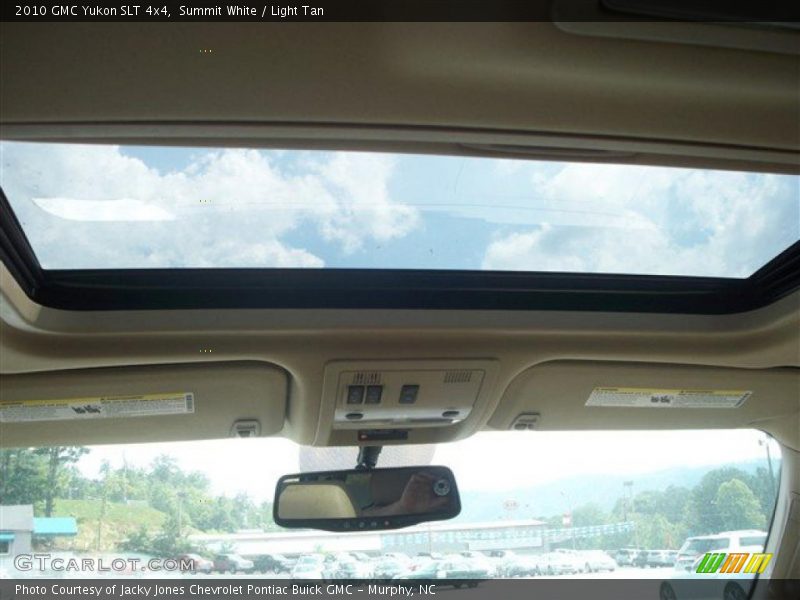 Summit White / Light Tan 2010 GMC Yukon SLT 4x4