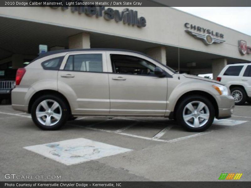 Light Sandstone Metallic / Dark Slate Gray 2010 Dodge Caliber Mainstreet