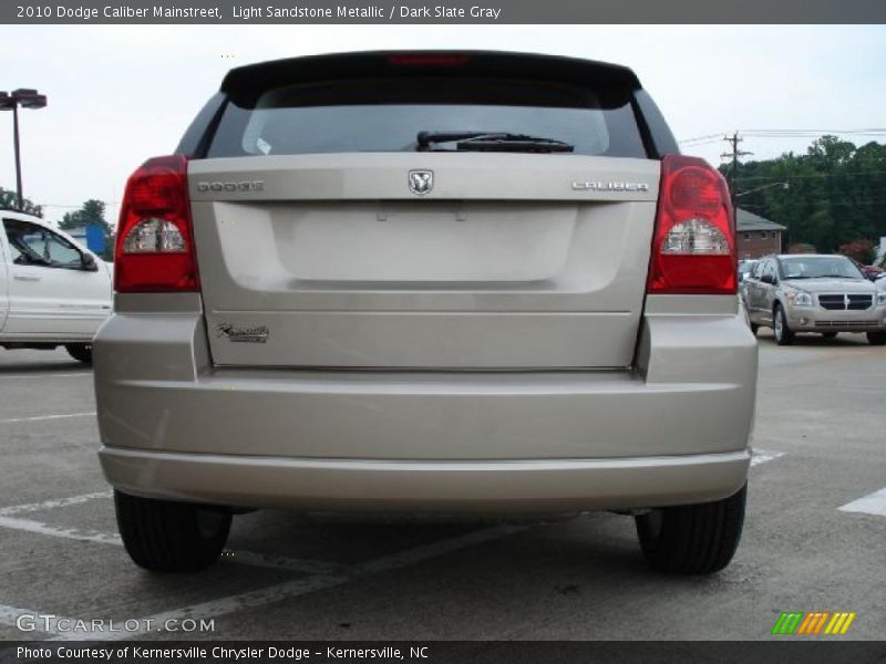 Light Sandstone Metallic / Dark Slate Gray 2010 Dodge Caliber Mainstreet